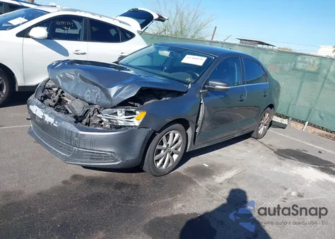 2014 Volkswagen Jetta 1.8T Se z USA, uszkodzony, nr VIN 3VWD17AJ0EM296640